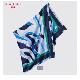 マルニ(Marni)のマルニ　Marni ユニクロ　UNIQLO スカーフ　新品未使用(バンダナ/スカーフ)