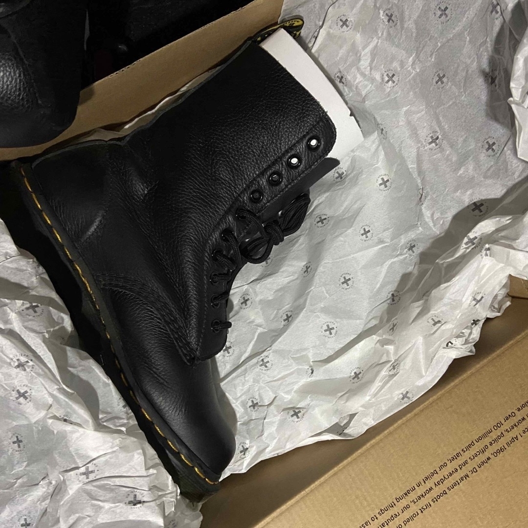 Dr.Martens(ドクターマーチン)のDr.Martin 10eye boots Black soft leather レディースの靴/シューズ(ブーツ)の商品写真