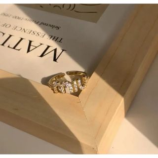 MIU MIU - 新品未使用!miumiuリング♡ゴールド♡ミュウミュウ MIU MIU - 新品未使用!miumiuリング♡ゴールド♡ミュウミュウ