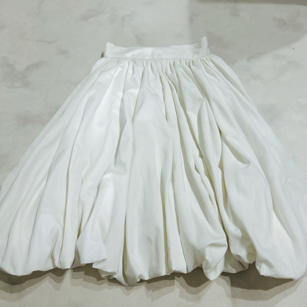 ATELIER BOZ(アトリエボズ)のアトリエボズ　スカート  白　ゴスロリ　B5 レディースのスカート(ひざ丈スカート)の商品写真