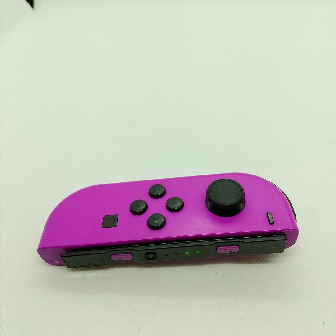 Nintendo Switch(ニンテンドースイッチ)の【希少】⑨Switch ジョイコン　ネオンパープル　左のみ(L)【任天堂純正品】 エンタメ/ホビーのゲームソフト/ゲーム機本体(家庭用ゲーム機本体)の商品写真