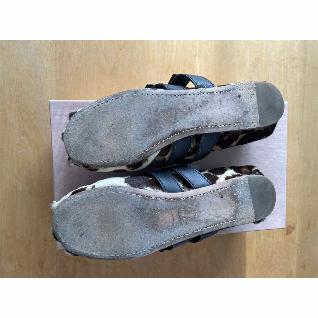 miumiu(ミュウミュウ)のmiumiu レオパード　バレエシューズ レザーベルト 箱付き レディースの靴/シューズ(バレエシューズ)の商品写真
