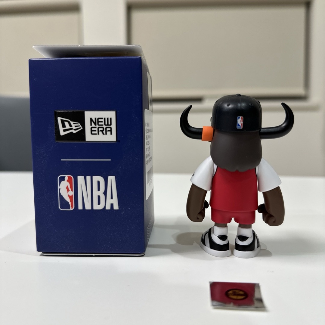 NEW ERA(ニューエラー)のNew Era MINI BUFFALO FIGURE 【韓国限定】 エンタメ/ホビーのフィギュア(スポーツ)の商品写真