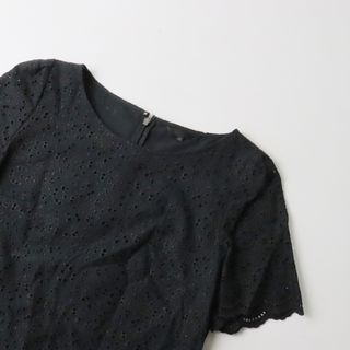 トゥービーシック(TO BE CHIC)の大きいサイズ トゥービーシック TO BE CHIC カットワークレース刺繍チュニック 42/ブラック コットン フラワー ブラウス【2400013625586】(チュニック)