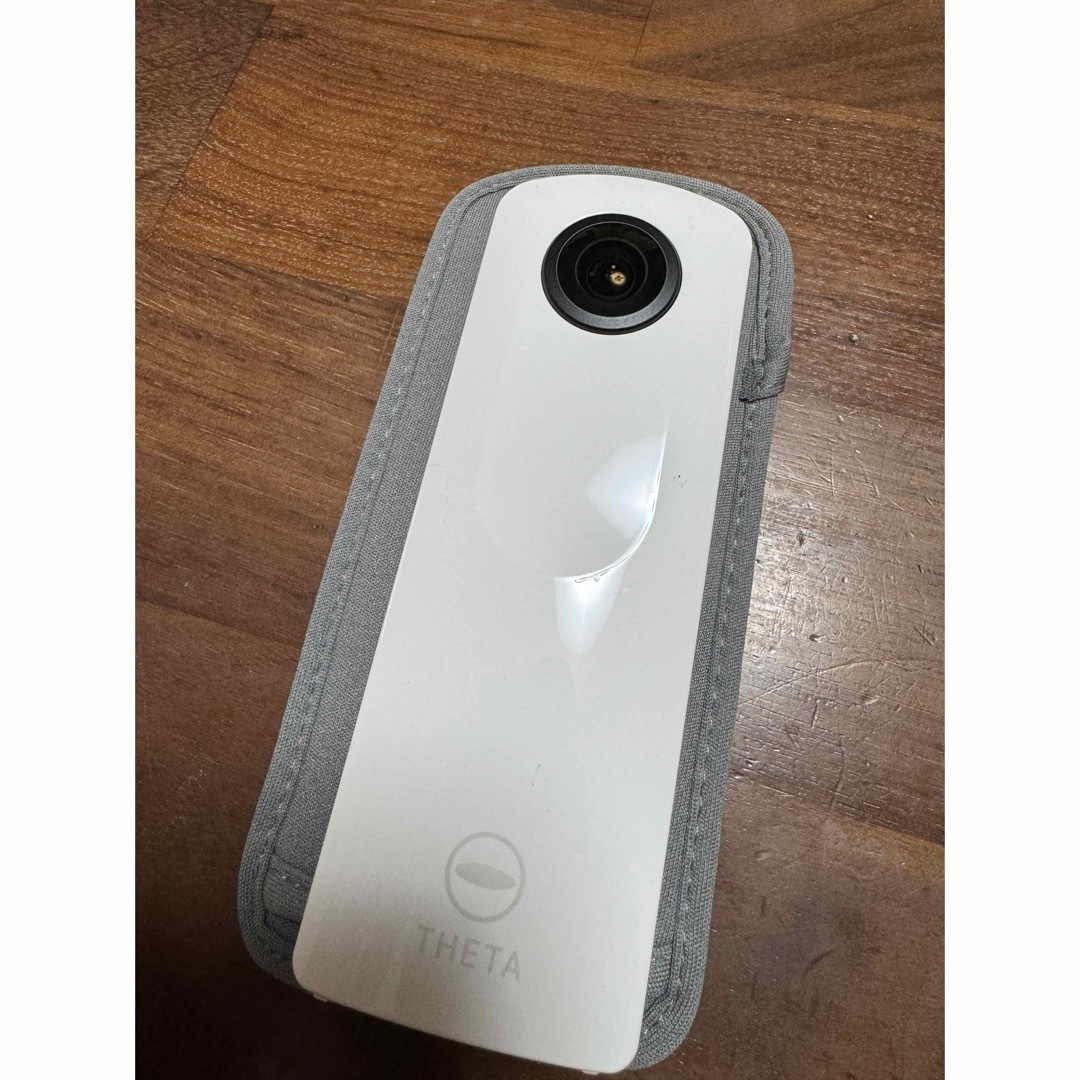 RICOH(リコー)の未使用　リコー　RICOH THETA SC2 ホワイト スマホ/家電/カメラのカメラ(コンパクトデジタルカメラ)の商品写真