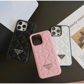 プラダ(PRADA)の新品！プラダiPhoneケース13.14兼用♡黒 キルティングレザー♡最安値♡(iPhoneケース)