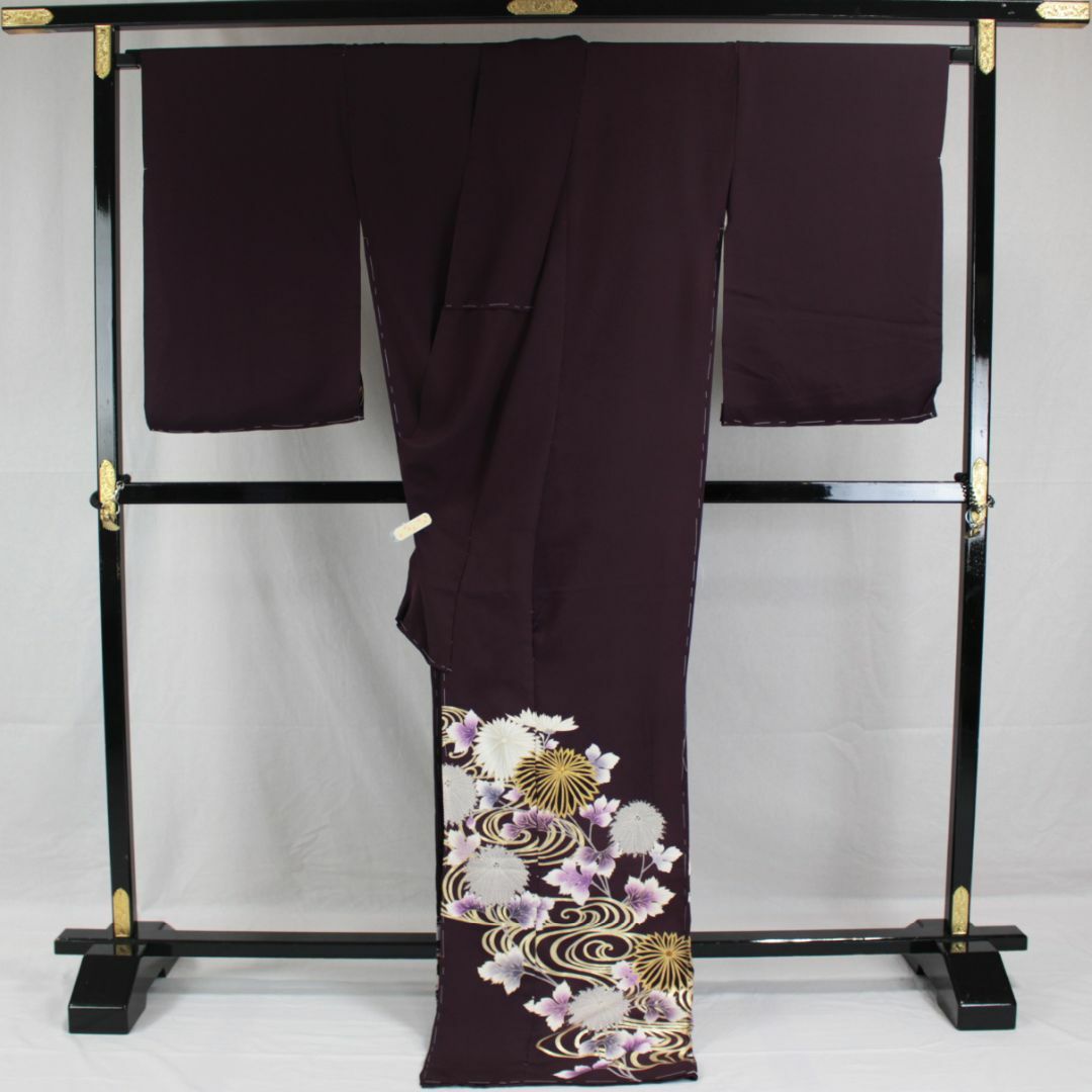 AC8602　誂仕立付色留袖　紫系流水に菊花 レディースの水着/浴衣(着物)の商品写真