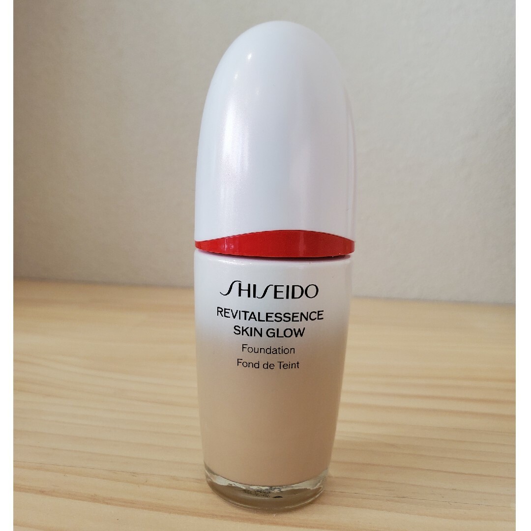 SHISEIDO (資生堂)(シセイドウ)のSHISEIDOエッセンス スキングロウ ファンデーション　310silk コスメ/美容のベースメイク/化粧品(ファンデーション)の商品写真