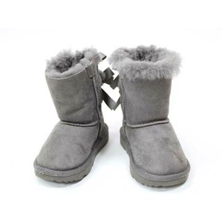 アグ(UGG)の▲アグ/UGG▲13.5cm ムートンブーツ/靴 グレー ベイリーボウ 防寒【中古】子供 キッズ kids ベビー baby 女の子 秋冬 301122(ブーツ)