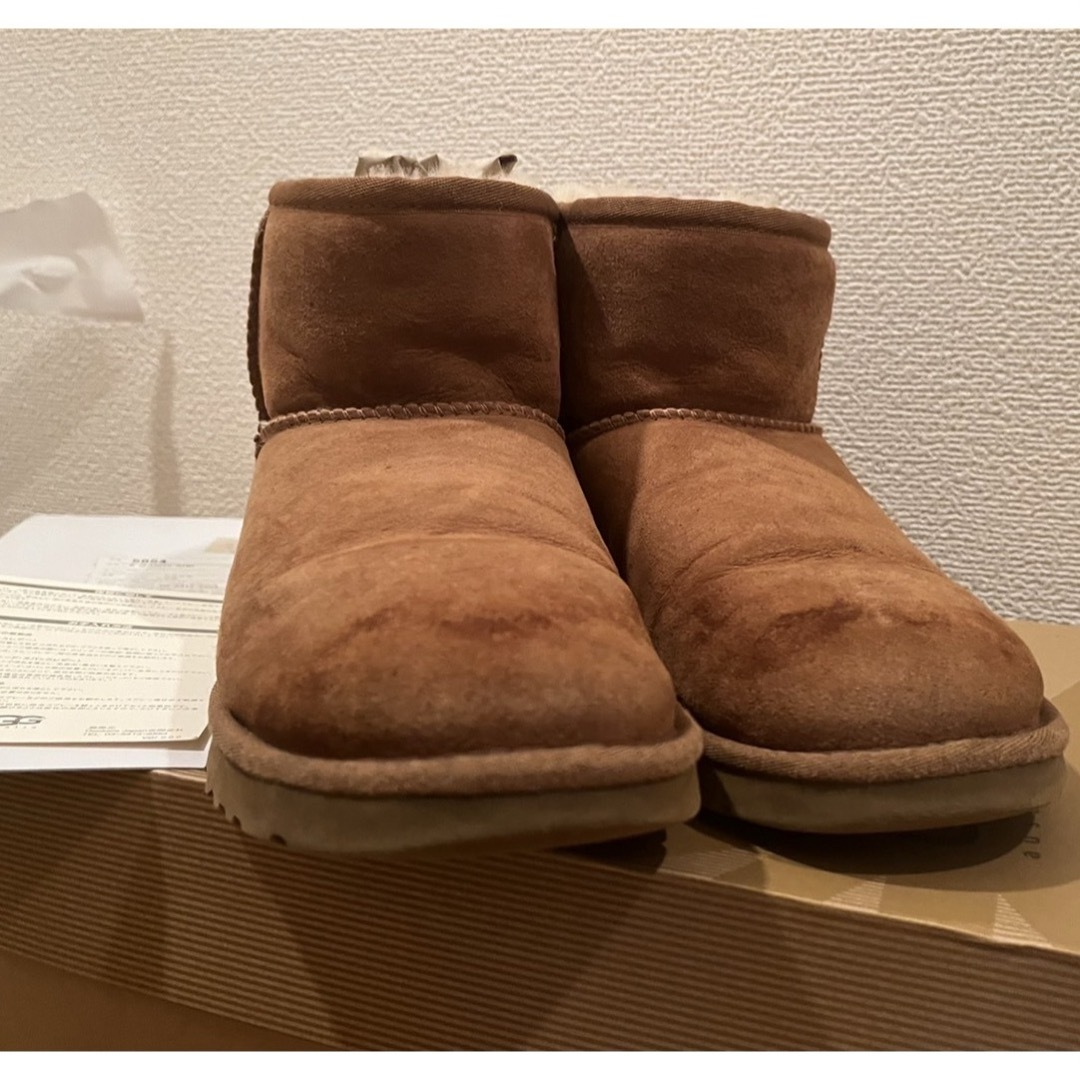 UGG AUSTRALIA(アグオーストラリア)の本日限定！UGG定価¥ 28600クラシックclassic miniムートン レディースの靴/シューズ(ブーツ)の商品写真