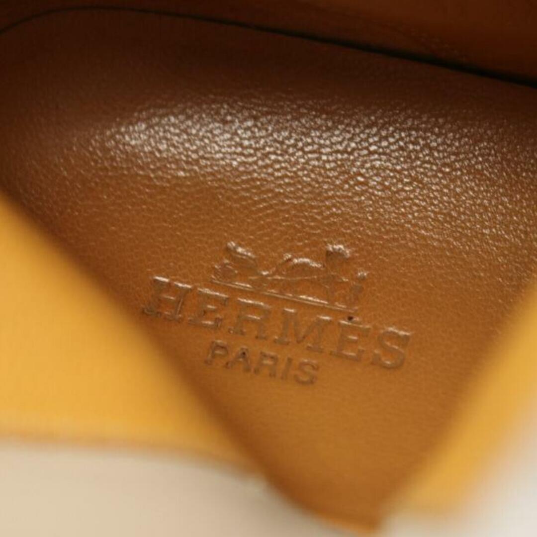 Hermes(エルメス)の ショート ブーツ レザー ライトベージュ ブラック バイカラー レディースの靴/シューズ(ブーツ)の商品写真