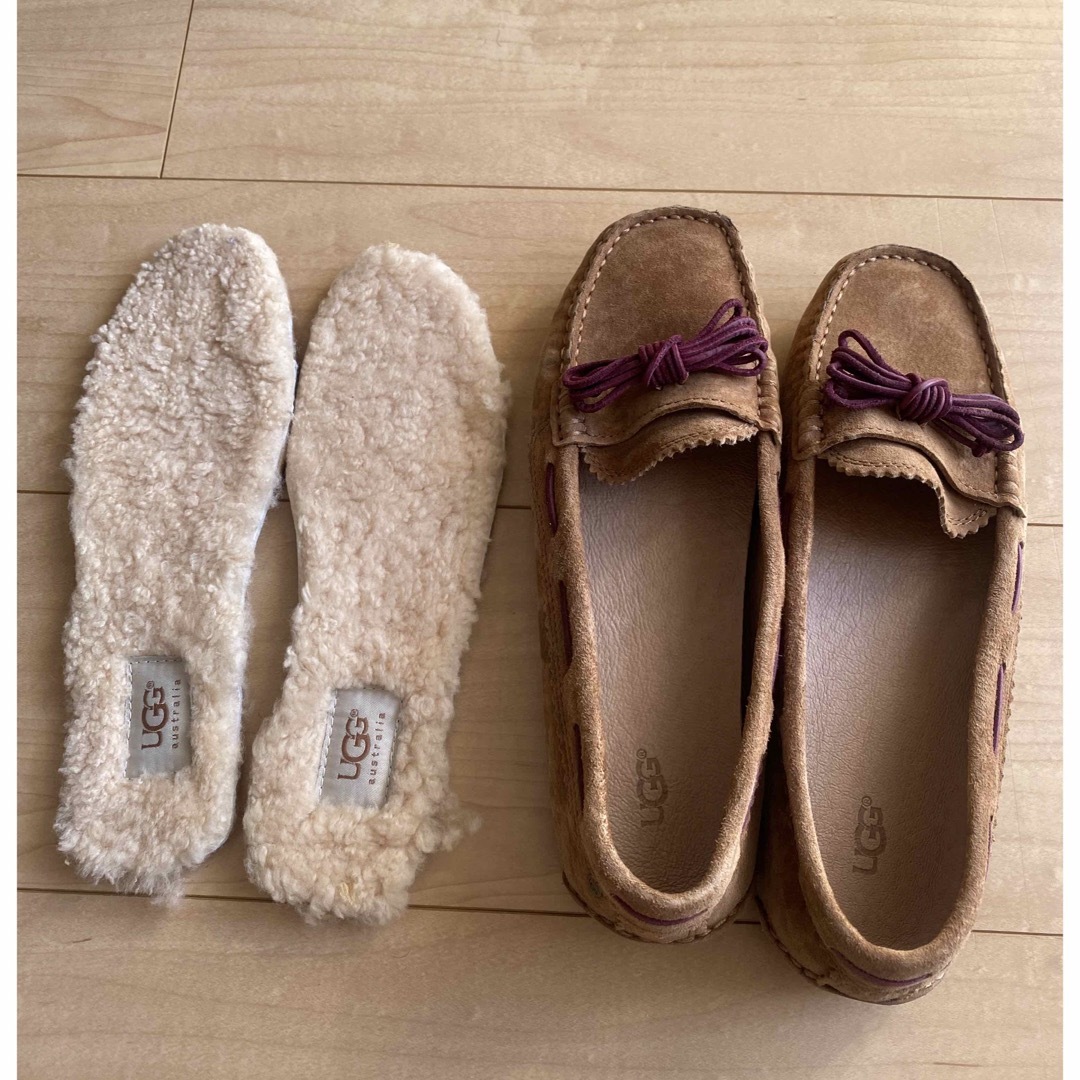 UGG(アグ)の⭐︎ 新品未使用 ⭐︎ UGG カモシン　US8  25cm  茶色 レディースの靴/シューズ(スリッポン/モカシン)の商品写真