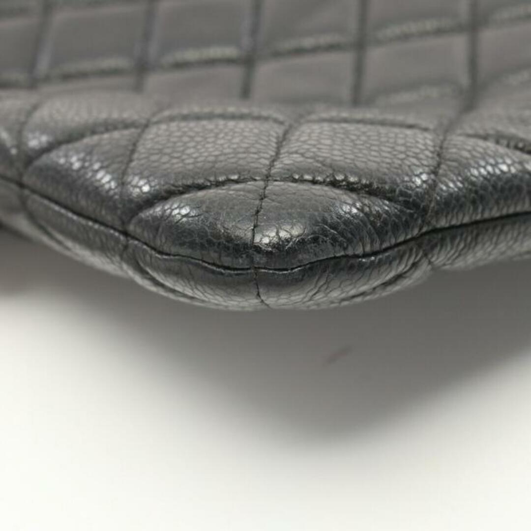CHANEL(シャネル)のマトラッセ クラッチバッグ キャビアスキン ブラック シルバー金具 レディースのバッグ(クラッチバッグ)の商品写真