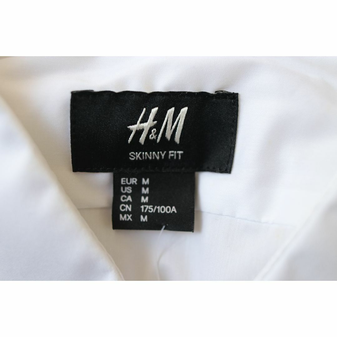 H&M(エイチアンドエム)のH&M(新品未使用) ボタンダウン白シャツ メンズのトップス(シャツ)の商品写真