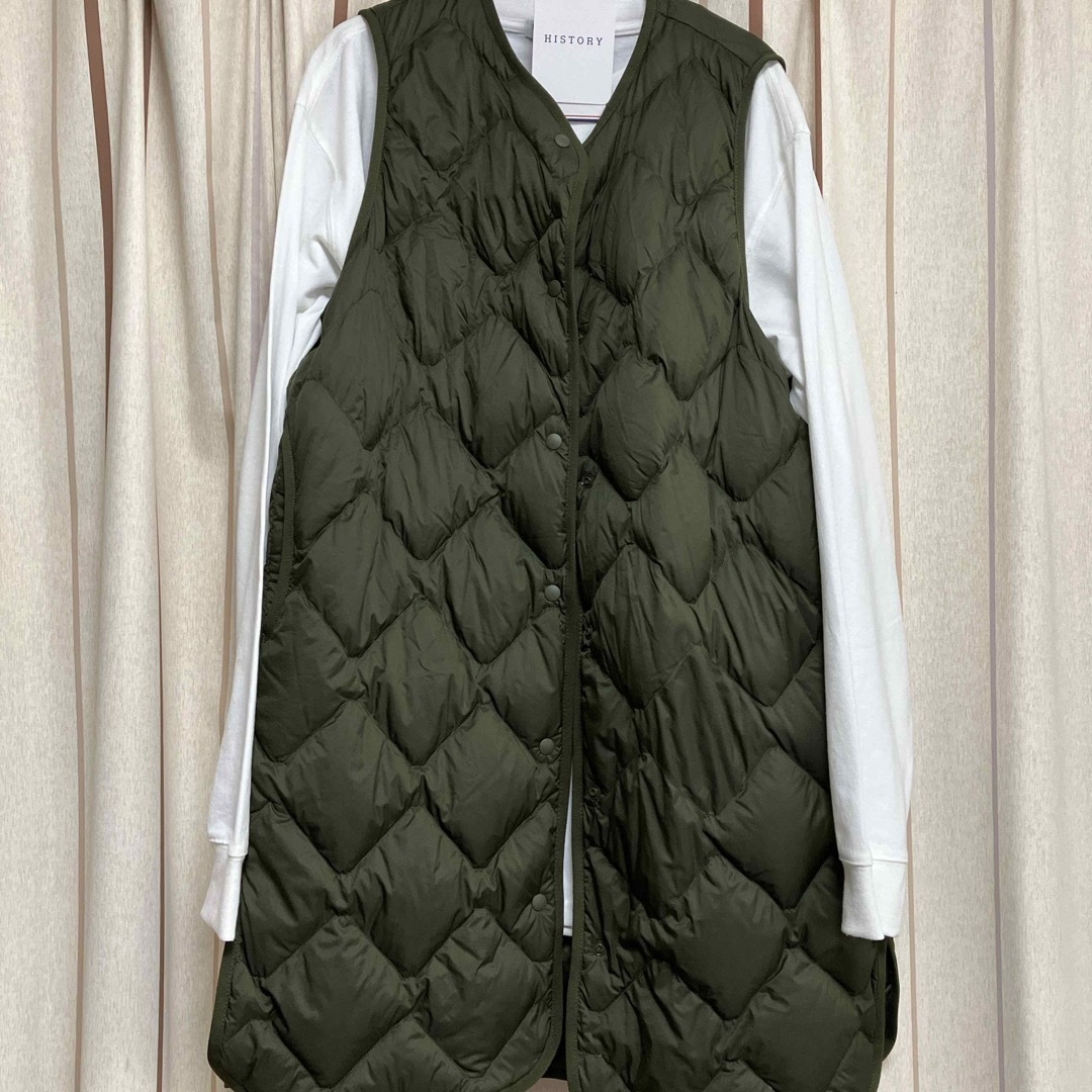 UNIQLO(ユニクロ)の月末セール　ユニクロ　ロングジレ(ベスト)薄手 レディースのジャケット/アウター(ダウンベスト)の商品写真