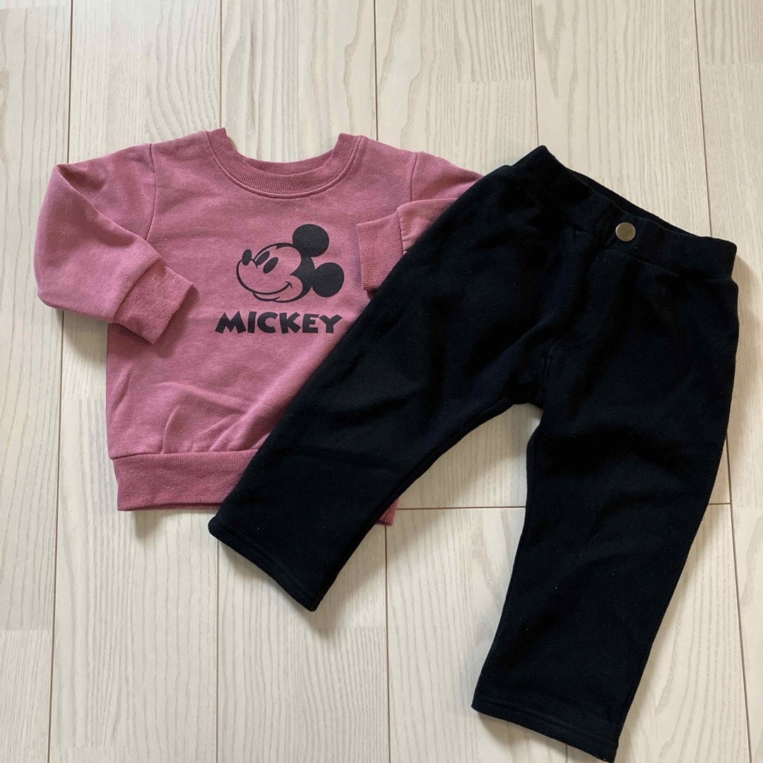 ミッキーマウストレーナー&裏毛起毛パンツ 90cm キッズ/ベビー/マタニティのキッズ服男の子用(90cm~)(Tシャツ/カットソー)の商品写真