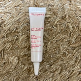 クラランス(CLARINS)のクラランス　日焼け止め　uvプラス 5P ローズ　デイクリーム(日焼け止め/サンオイル)