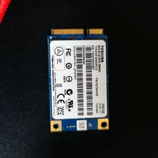 トウシバ(東芝)のTOSHIBA製 ssd miniSATA SSD 256GB(PCパーツ)