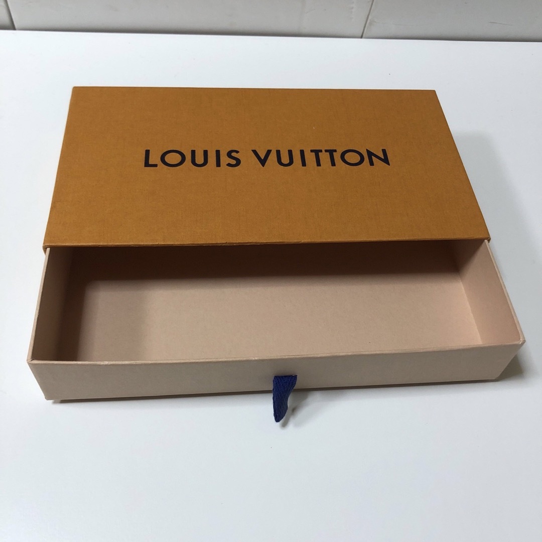 LOUIS VUITTON ルイヴィトン　空箱　袋　財布箱　ケース