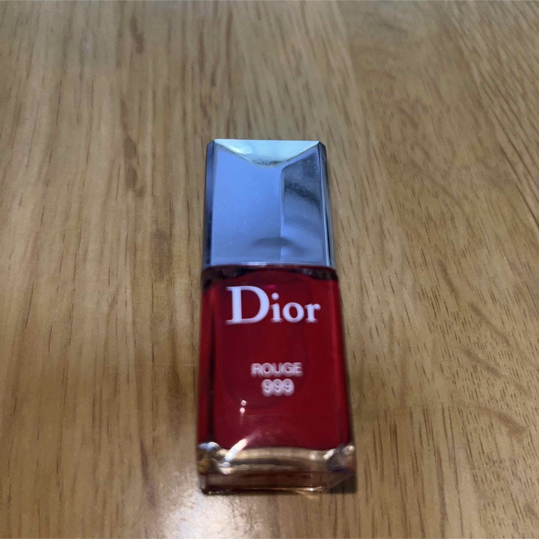 Dior(ディオール)のDIOR ネイル コスメ/美容のネイル(ネイルトップコート/ベースコート)の商品写真