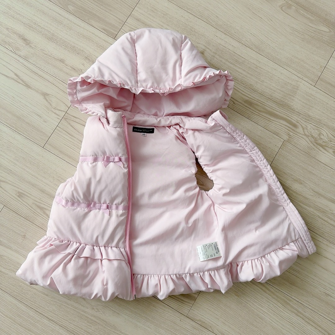 BeBe(ベベ)のBeBe ダウンベスト キッズ/ベビー/マタニティのキッズ服女の子用(90cm~)(ジャケット/上着)の商品写真