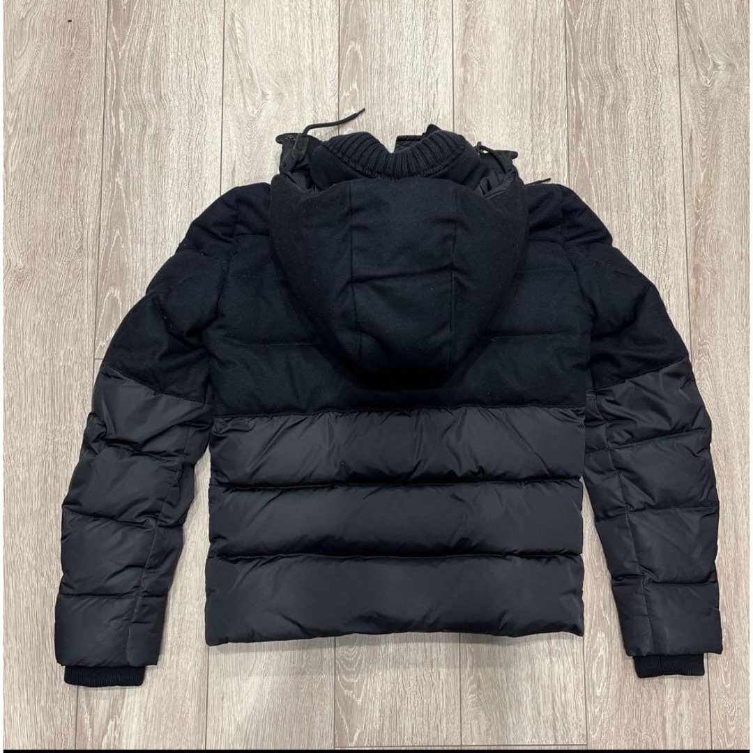 MONCLER(モンクレール)の美品　モンクレール　ダウンジャケット　ウールコンビ　黒ワッペン　0サイズ メンズのジャケット/アウター(ダウンジャケット)の商品写真