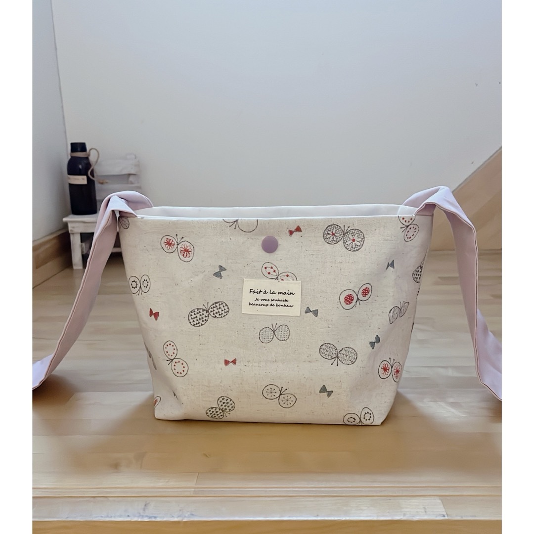 *ハンドメイド りぼんがかわいいお弁当袋*ナチュラル ちょうちょ