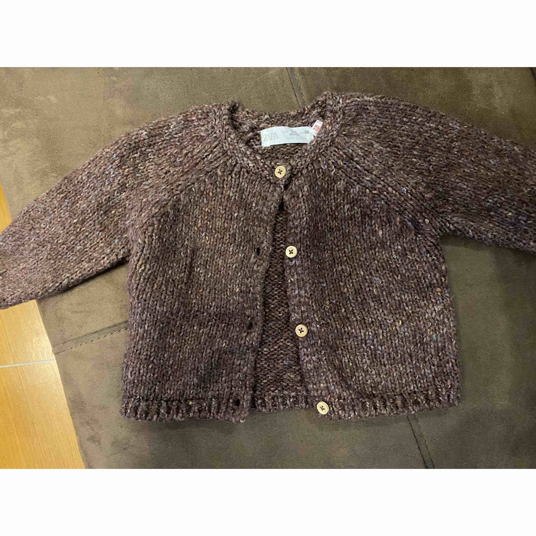 ZARA KIDS(ザラキッズ)のZARA カーディガン&ニット帽子 キッズ/ベビー/マタニティのベビー服(~85cm)(カーディガン/ボレロ)の商品写真