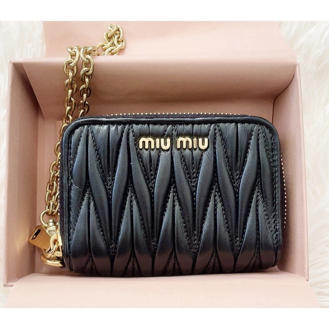 ※新品未使用【miumiu】チェーン付ミニ財布