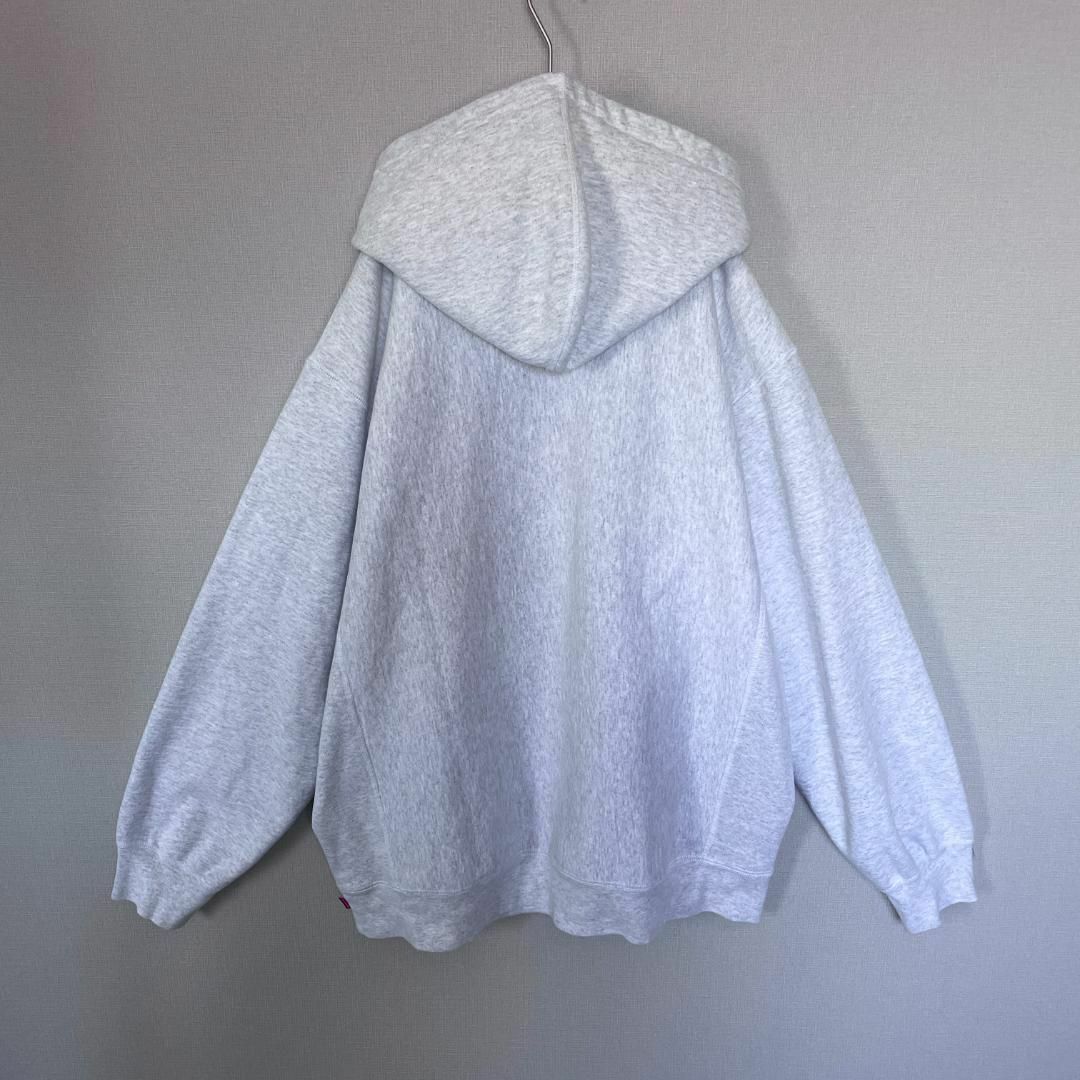美品☆人気デザイン☆スタッズ】シュプリーム 刺繍アーチロゴ 美品☆人気デザイン☆スタッズ】シュプリーム 刺繍アーチロゴ
