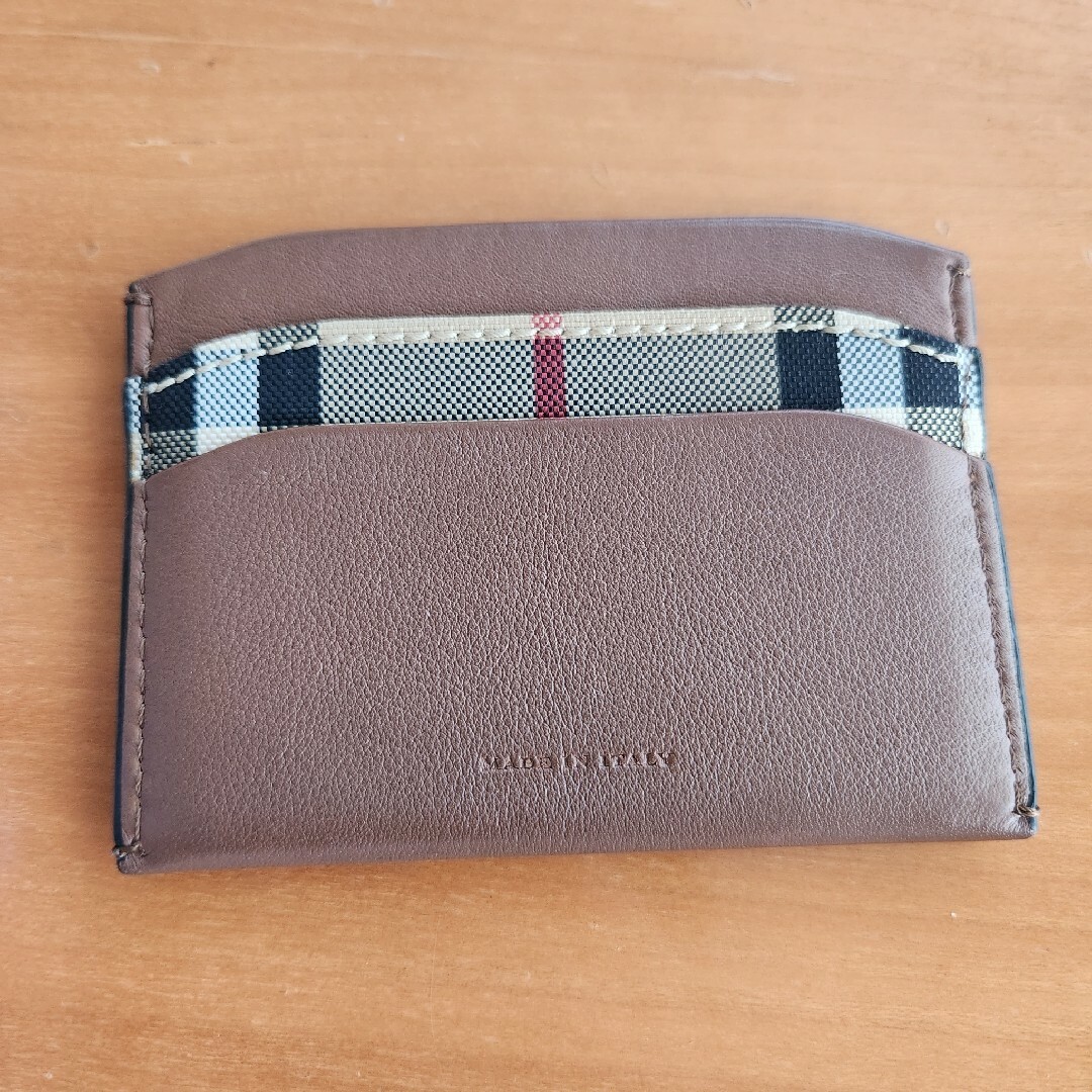 BURBERRY(バーバリー)のBURBERRY カードケース　パスケース　名刺入れ レディースのファッション小物(名刺入れ/定期入れ)の商品写真