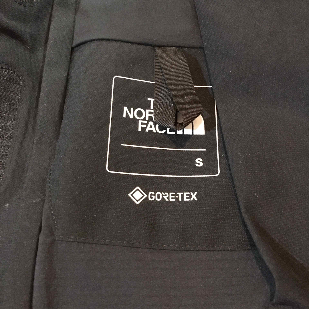 THE NORTH FACE(ザノースフェイス)のノースフェイス　マウンテンパーカーGORE-TEX black×White メンズのジャケット/アウター(マウンテンパーカー)の商品写真