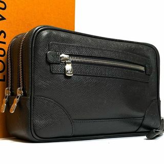 ルイヴィトン(LOUIS VUITTON)の【美品】ルイヴィトン　タイガ　クラッチバッグ　セカンドバッグ　黒　ブラック(トラベルバッグ/スーツケース)