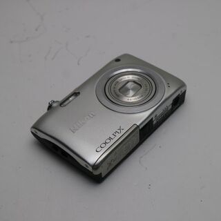 ニコン(Nikon)の超美品 COOLPIX A100 シルバー (コンパクトデジタルカメラ)