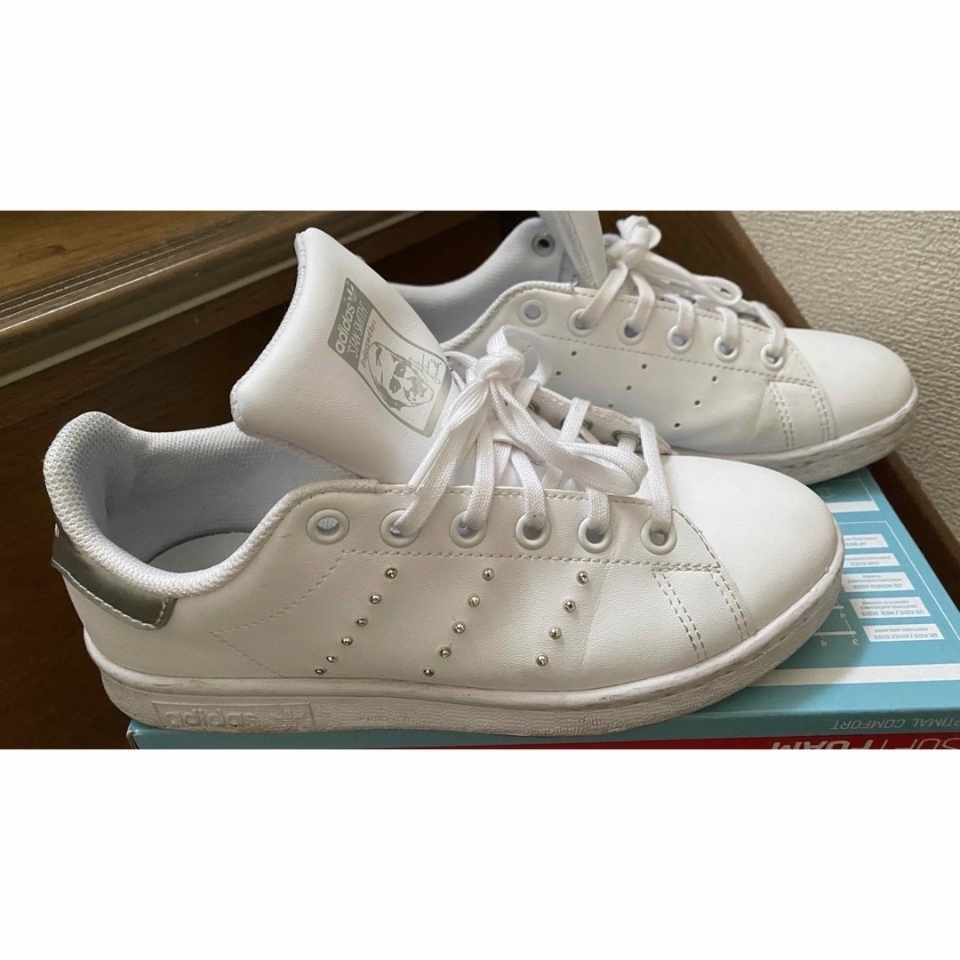 美品✨adidas アディダス スタンスミス ガールズ レディース 22.5