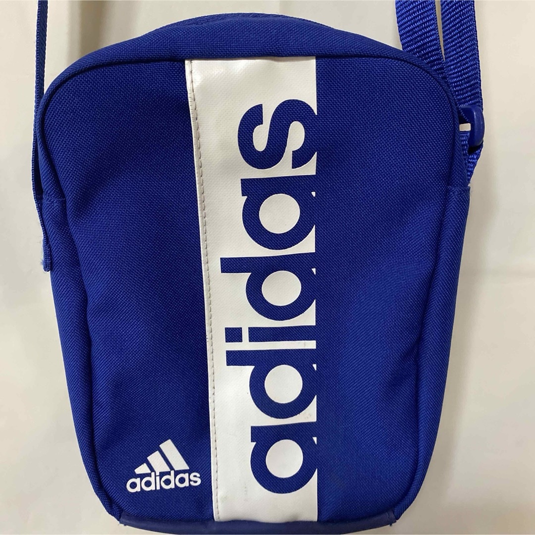 adidas(アディダス)のadidas アディダス　ショルダーバック　キッズ キッズ/ベビー/マタニティのこども用バッグ(その他)の商品写真