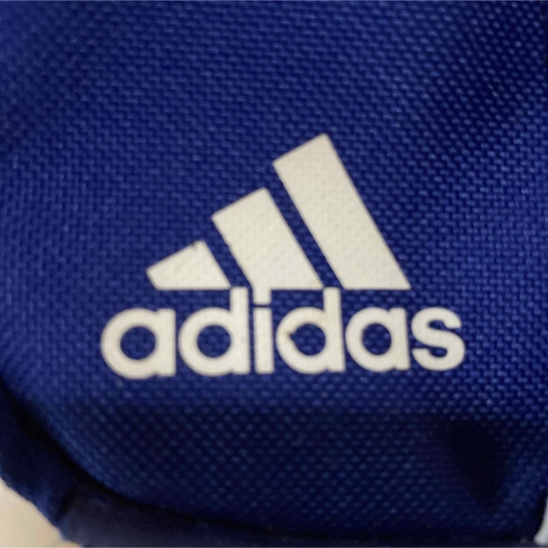 adidas(アディダス)のadidas アディダス　ショルダーバック　キッズ キッズ/ベビー/マタニティのこども用バッグ(その他)の商品写真