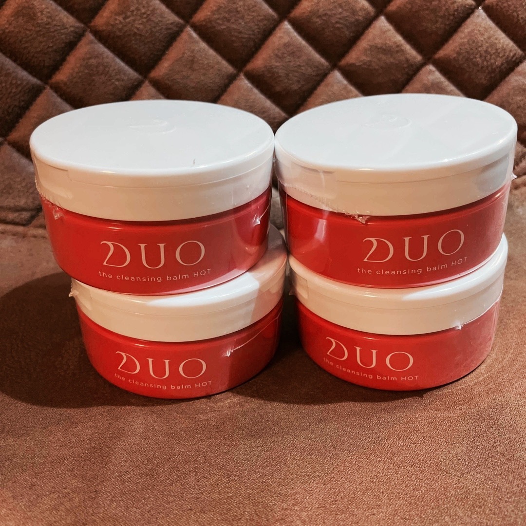 DUO(デュオ)のDUO クレンジングバーム ホットa (箱、スパチュラなし) 4個 コスメ/美容のスキンケア/基礎化粧品(クレンジング/メイク落とし)の商品写真