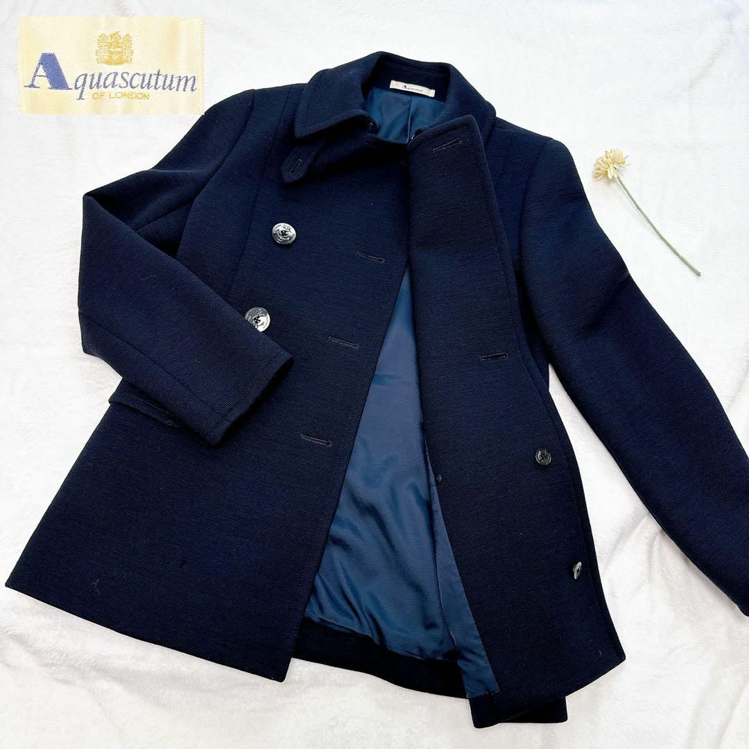 AQUA SCUTUM(アクアスキュータム)のAquascutum ピーコート S ウール デザインボタン ネイビー 日本製 レディースのジャケット/アウター(ピーコート)の商品写真