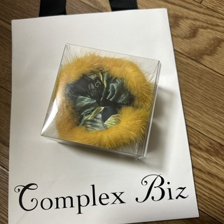 Complex Biz - 新品未使用ダークグリーンの一輪のお花のイージーコーム