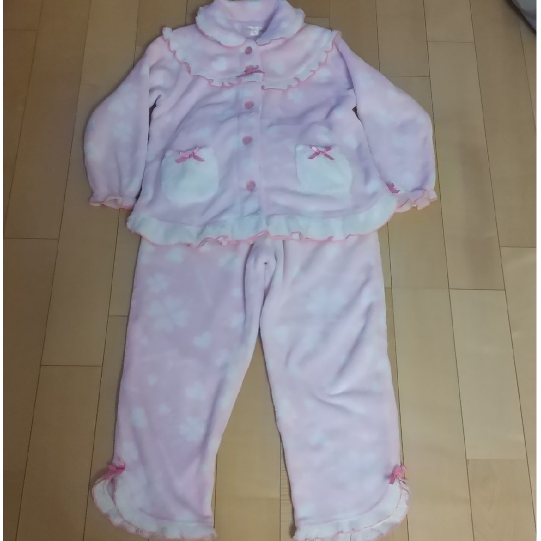 もこもこパジャマ サイズ130 キッズ/ベビー/マタニティのキッズ服女の子用(90cm~)(パジャマ)の商品写真