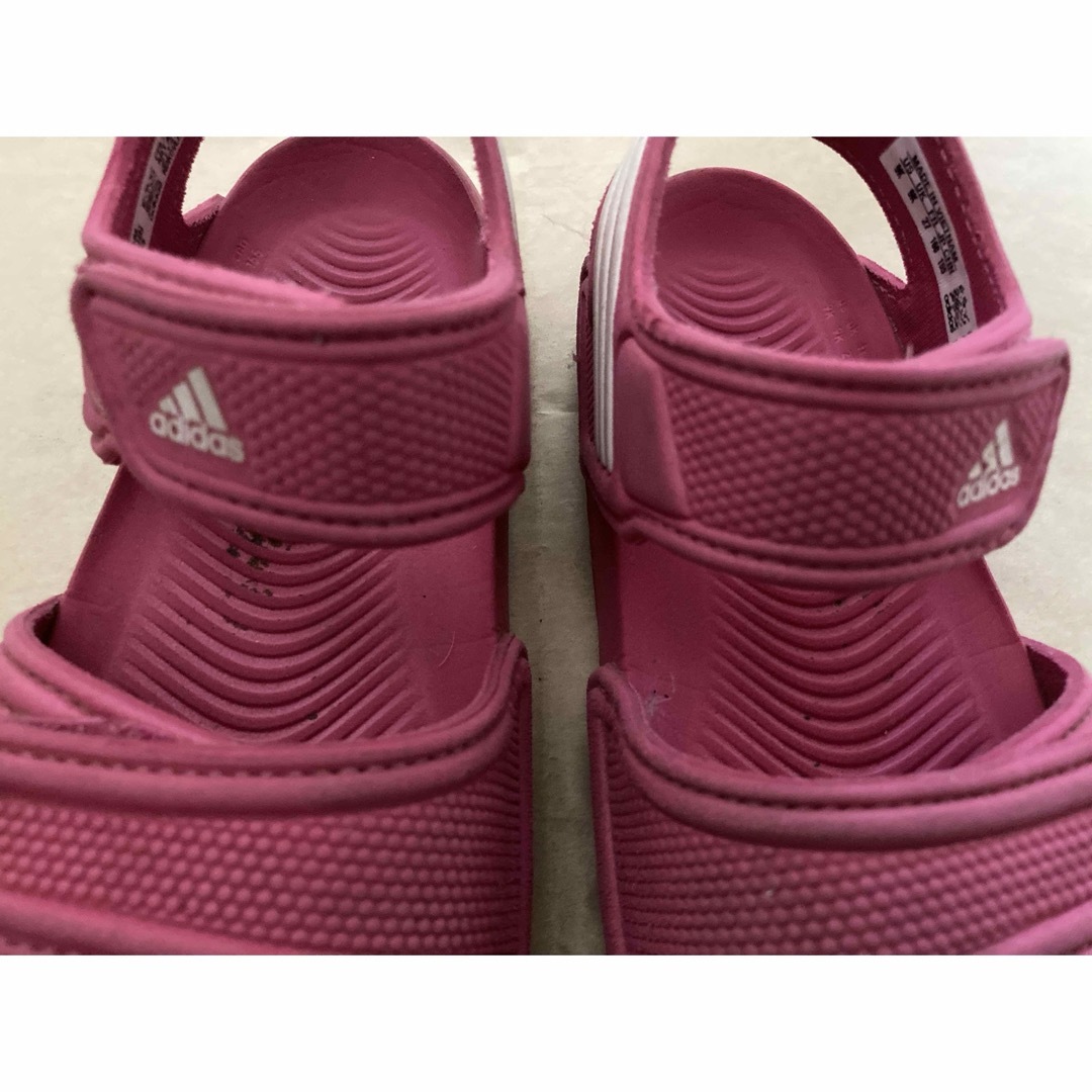 adidas(アディダス)のadidas アディダス  サンダル 16cm キッズ/ベビー/マタニティのキッズ靴/シューズ(15cm~)(サンダル)の商品写真