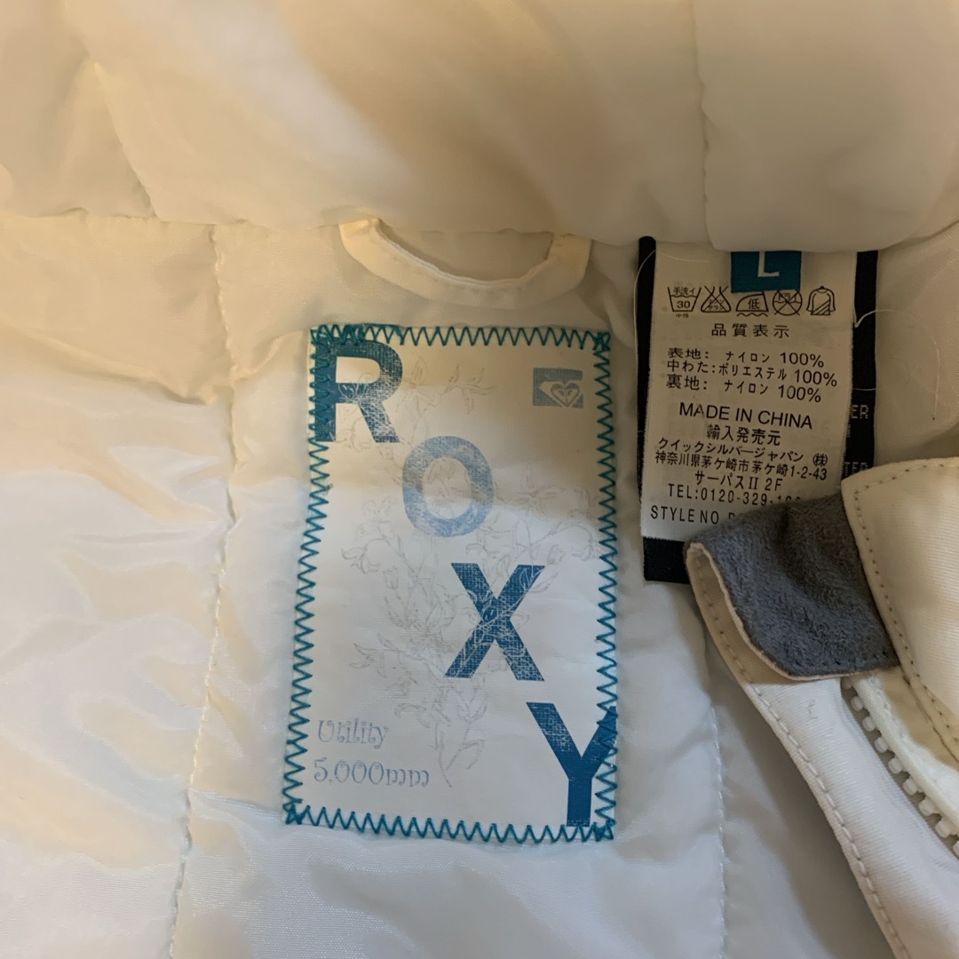 Roxy(ロキシー)のロキシー  スノボードジャケット　ホワイト スポーツ/アウトドアのスノーボード(ウエア/装備)の商品写真