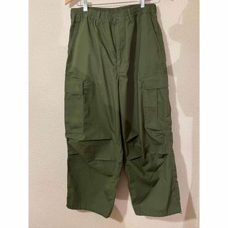 ジーユー(GU)のG•U/ジーユー　スーパーワイドカーゴパンツ　新品未着用(ワークパンツ/カーゴパンツ)