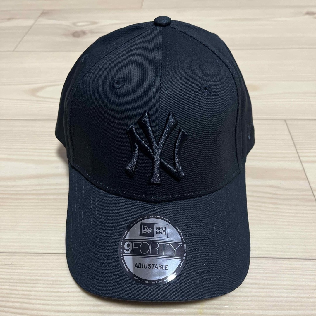 NEW ERA(ニューエラー)の訳あり品　ニューエラ　NEW ERA　NY ニューヨークヤンキース　ブラック メンズの帽子(キャップ)の商品写真