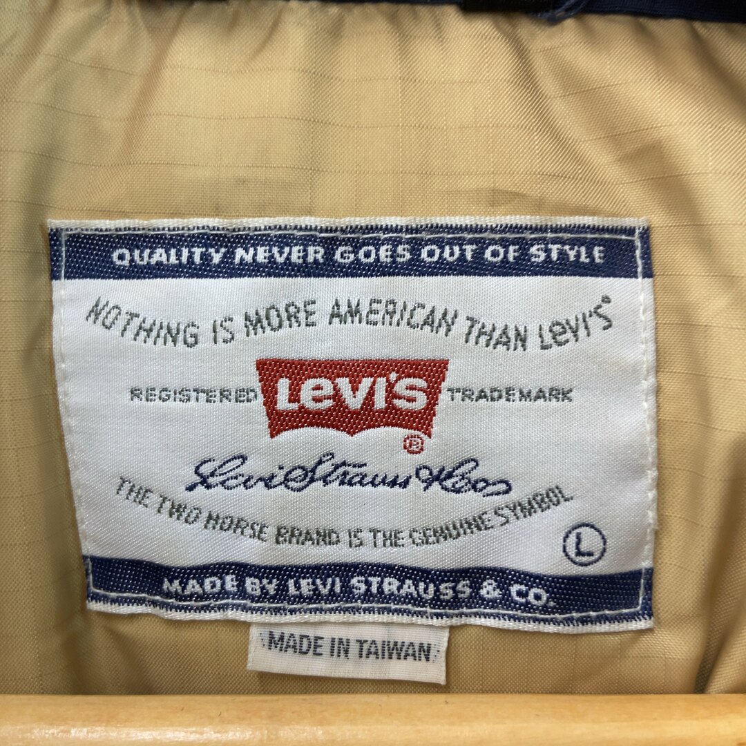 Levi's(リーバイス)のLevi’ｓ メンズ　 リーバイス 　ダウンジャケット　スタンドカラー　ショート丈 メンズのジャケット/アウター(ダウンジャケット)の商品写真