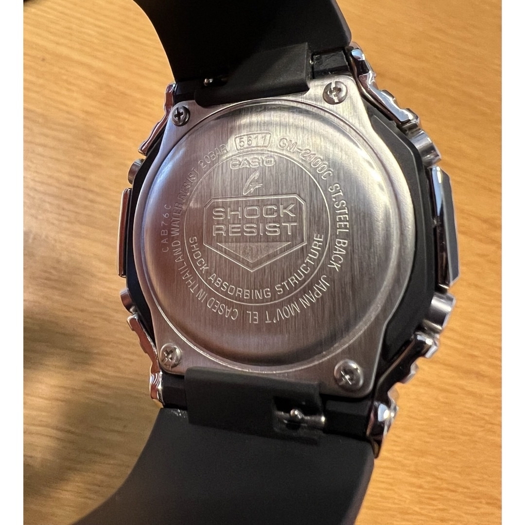G-SHOCK(ジーショック)の美品　G-SHOCK  GM-2100C-5AJF メンズの時計(腕時計(デジタル))の商品写真