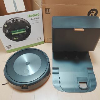 アイロボット(iRobot)のルンバ j7+本体(掃除機)