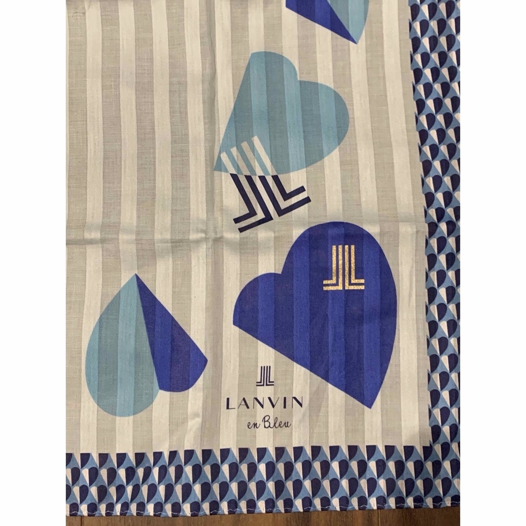 LANVIN en Bleu(ランバンオンブルー)のランバンオンブルー　大判ハンカチ　ハンカチ　2枚セット レディースのファッション小物(ハンカチ)の商品写真