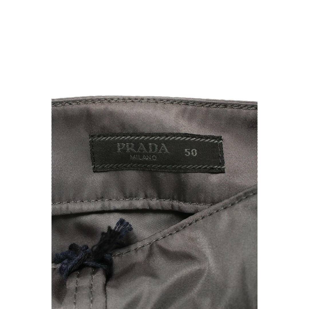 PRADA(プラダ)のプラダ  23AW  SPH291 RE-NYLON三角プレートナイロンロングパンツ メンズ 50 メンズのパンツ(その他)の商品写真